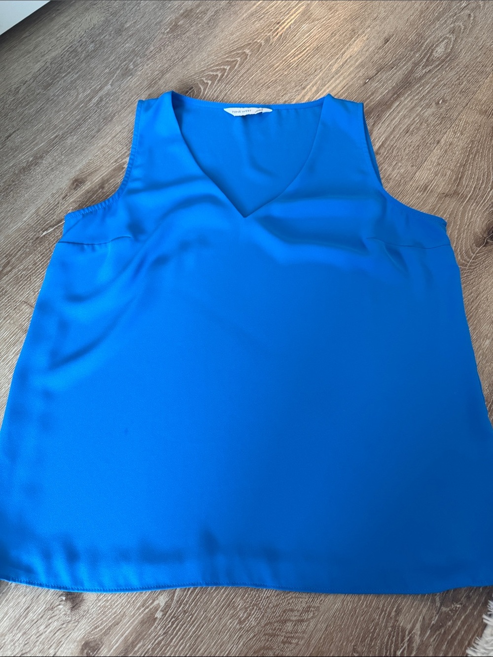 Nine West V-Neck Sleeveless Camisole in Bright Blue